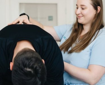 Mocne kości na lata: 9 prostych nawyków, by wyprzedzić osteopenię