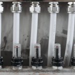 Podłogowe ciepło bez tajemnic: porównujemy wodne, elektryczne i hybrydowe systemy ogrzewania