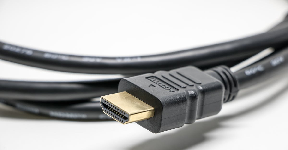 Zmień salon w arenę: połącz konsolę z soundbarem przez HDMI w kilka minut